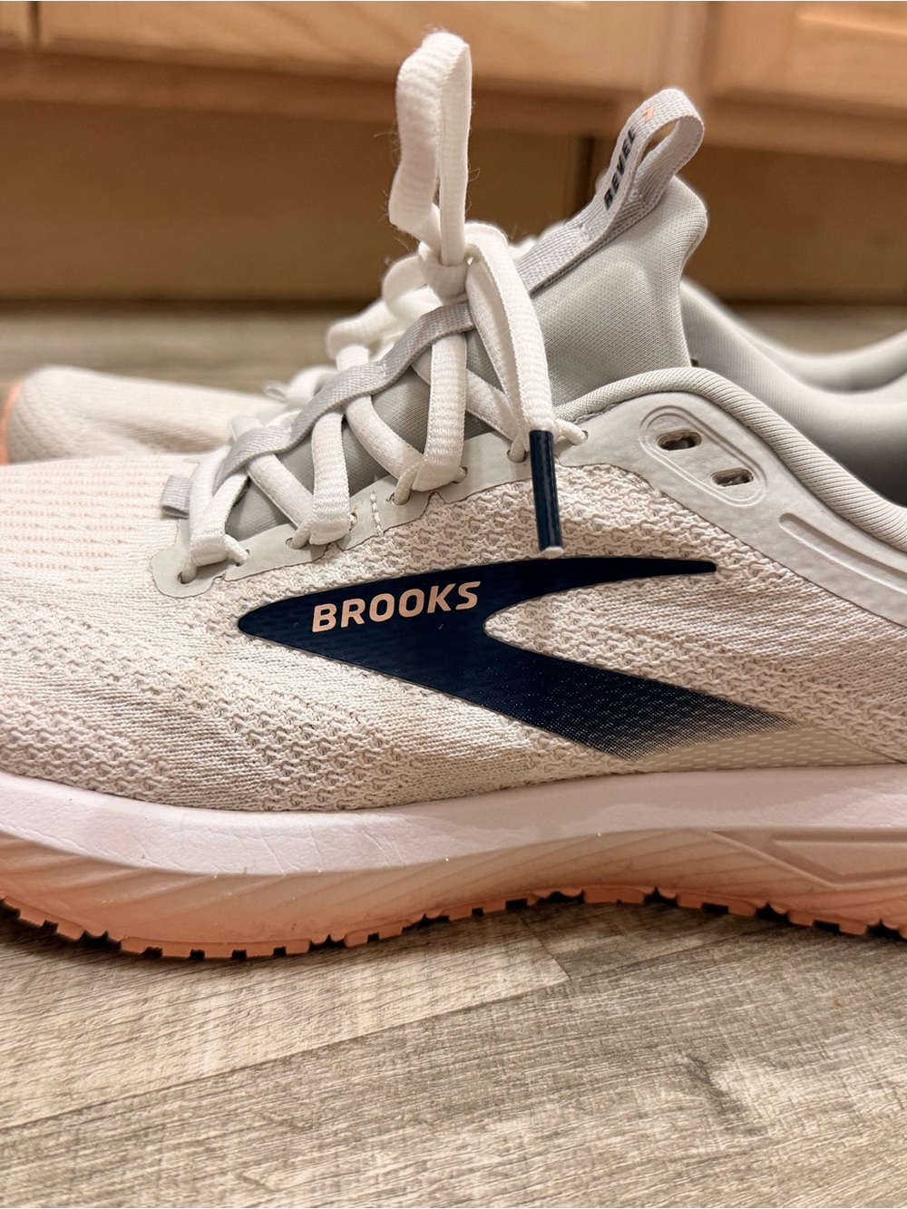 Brooks Neutral-Blend Running Shoes in Light Gray, Peach & Navy